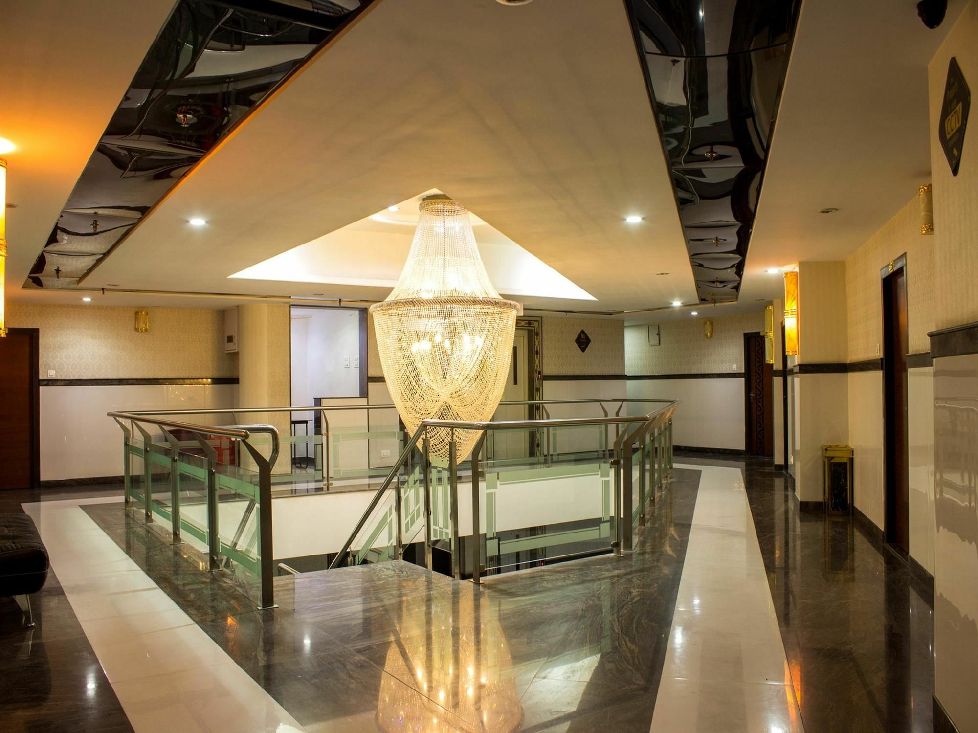 Hotel Treebo Trend Orient Grand Nagpur Exterior foto
